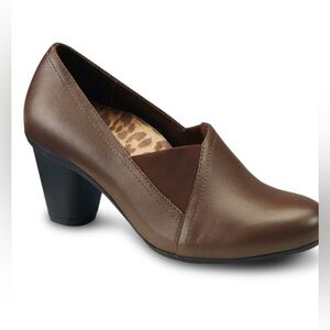 EUC Vionic Sumner Heels Sz 8.5